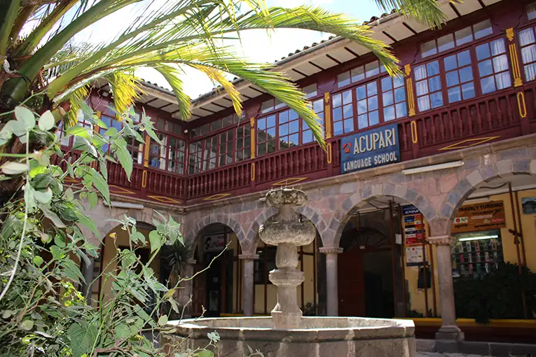 Spanish and Quechua classes at ACUPARI